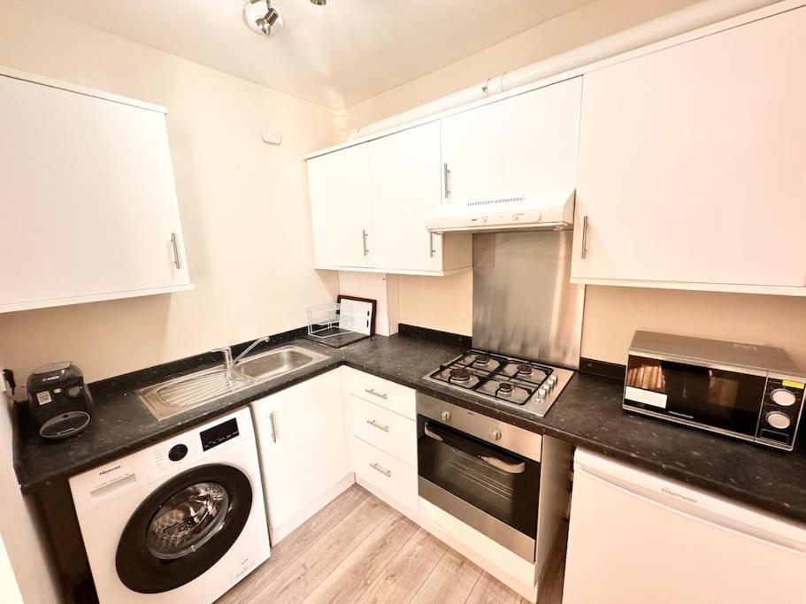 2 Bedroom Apartment In Se13 London Exterior foto