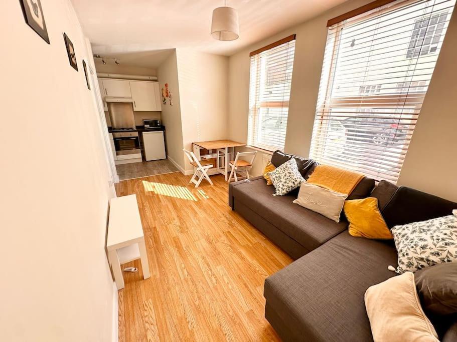 2 Bedroom Apartment In Se13 London Exterior foto